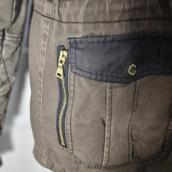 Express Hooded Detachable Faux Fur Trim Black & Olive Quilted Parka Sz XS - Picture 8 of 16